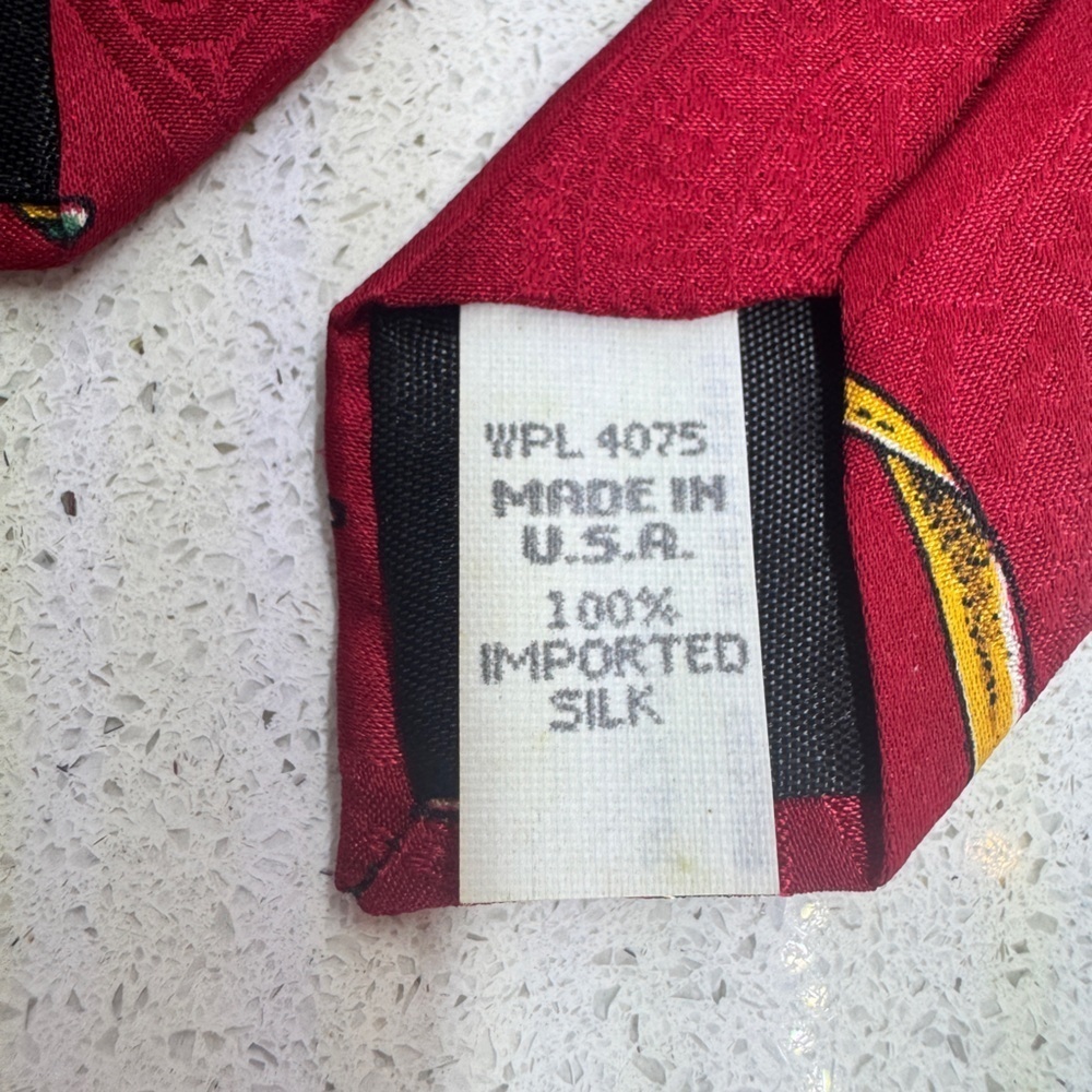 Vintage Tabasco Golf Red Silk Tie - Picture 3 of 7
